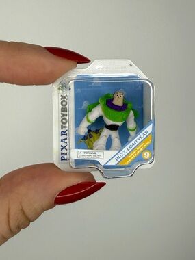 Zuru Mini Brands DISNEY Series 3 RARE Toy Story Buzz Lightyear Figure